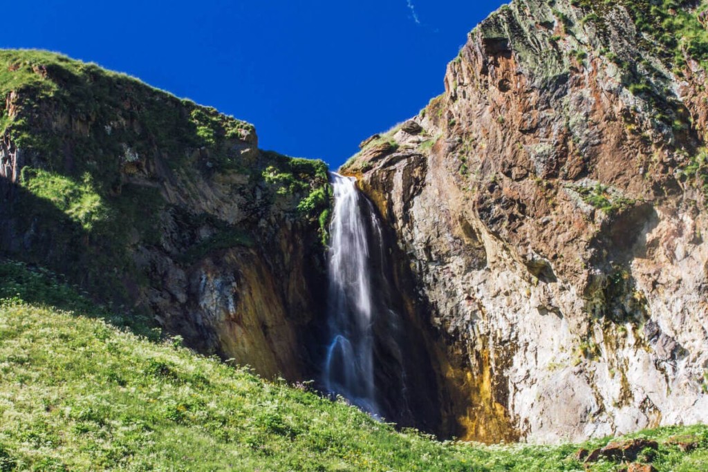 Водопад Эмир Джилы Су